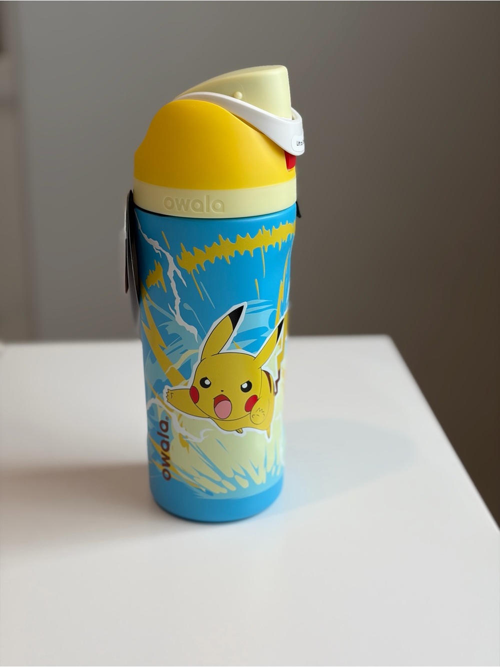 NWT Pikachu Owala FreeSip 16oz Water Bottle Pokémon